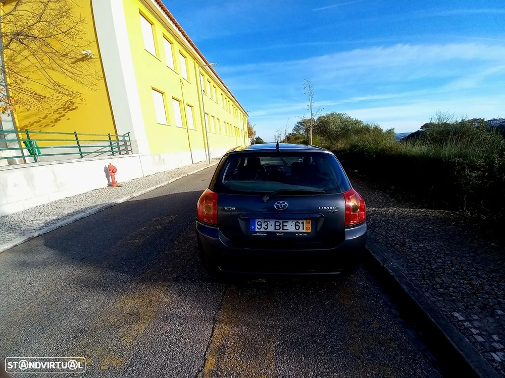 Toyota Corolla 1.4 D-4D - 11