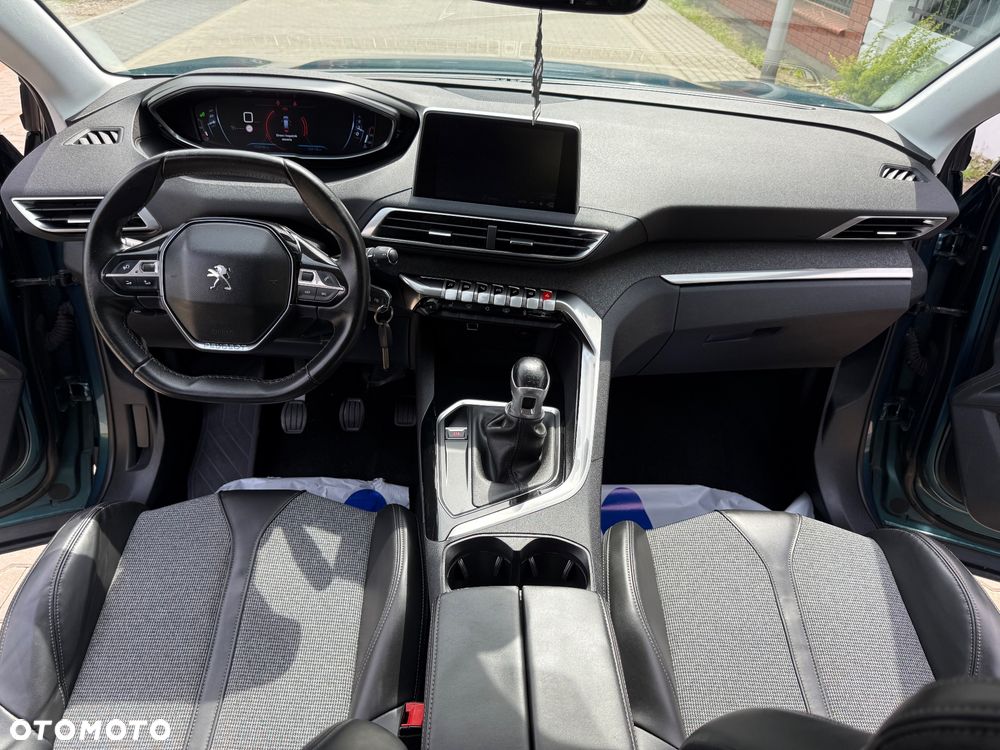 Peugeot 5008 - 27