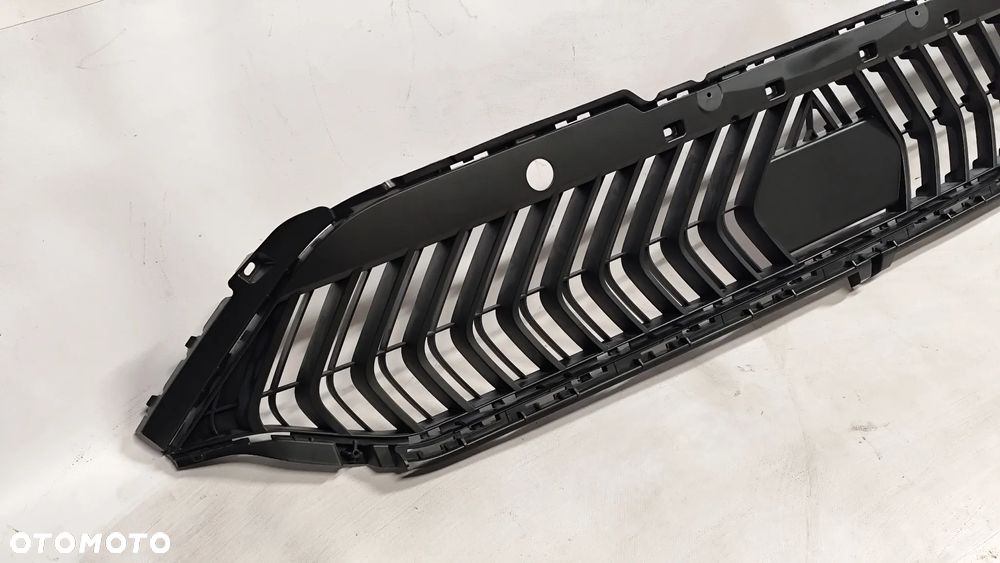 CITROEN C5 X 2021- NOWA KRATKA ZDERZAKA PRZEDNIEGO 9839722080 / 9839732780 - 4