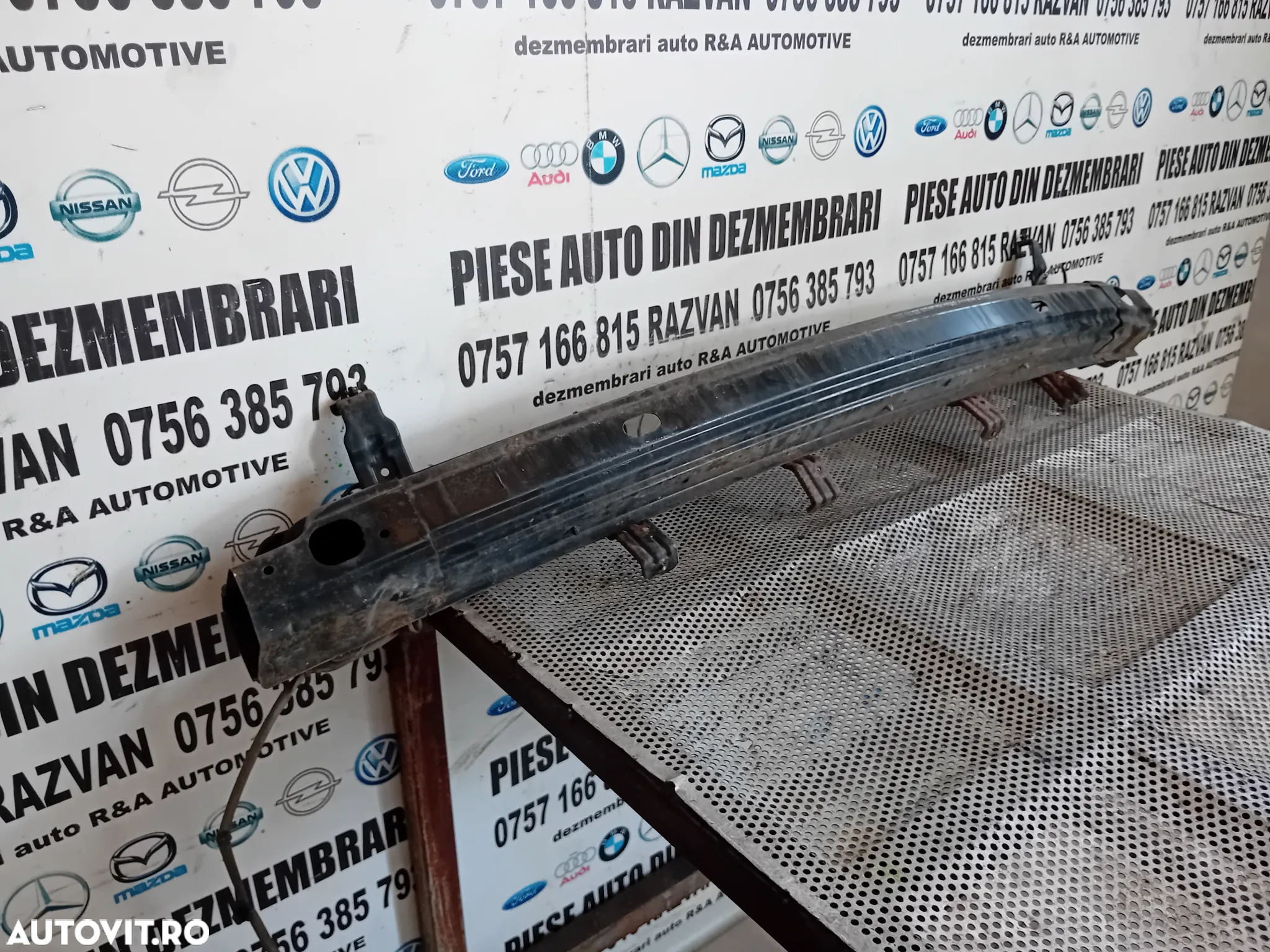 Armatura Bara Spate Hyundai Santa Fe 2 II An 2006-2012 - 3