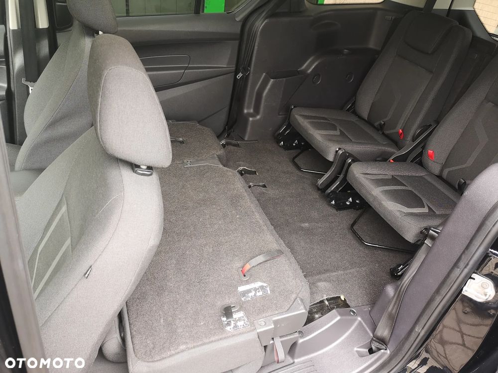 Ford Tourneo Connect Grand - 25