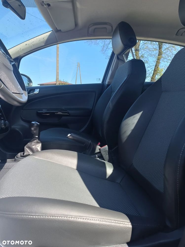 Opel Corsa 1.4 16V Edition - 18