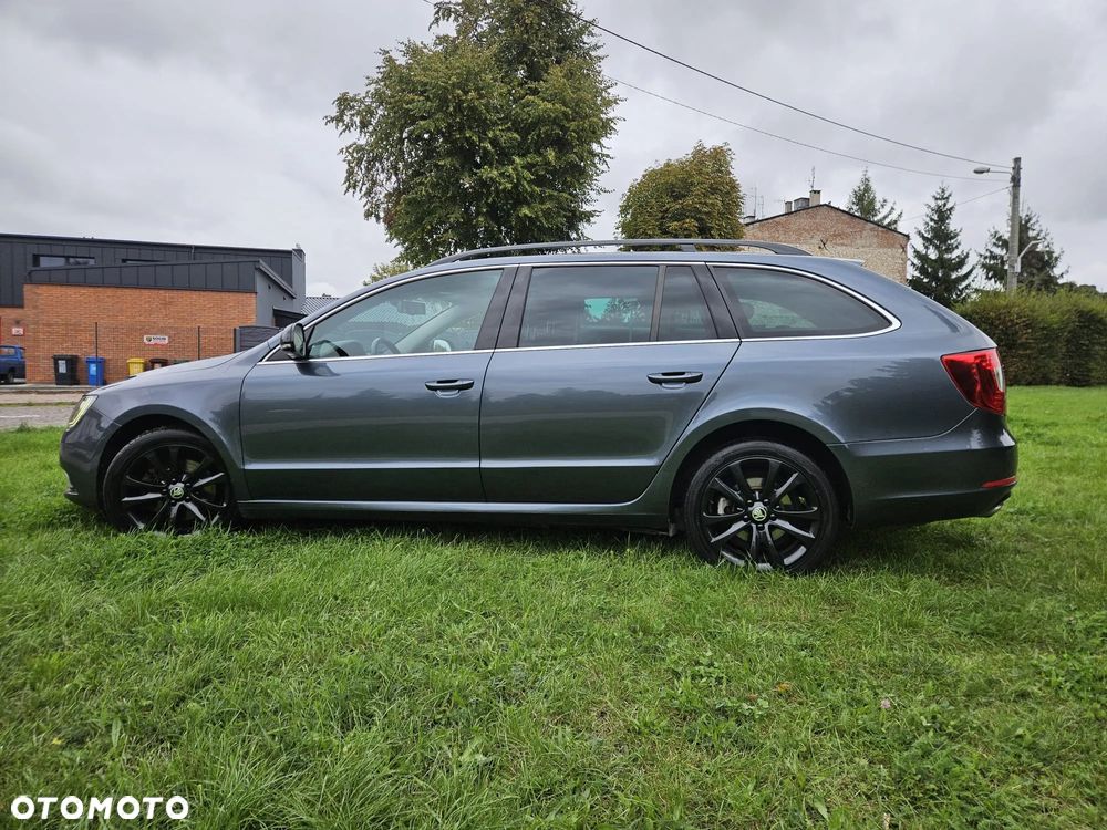 Skoda Superb 2.0 TDI Elegance DSG - 5