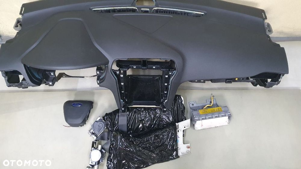 Kokpit Deska Ford Mondeo MK5 Poduszki pasy - 1