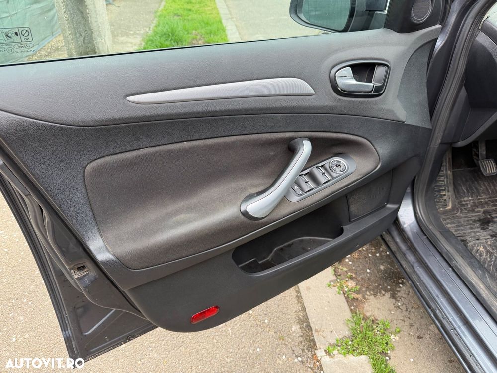 Ford Mondeo 1.8 TDCi Trend - 20