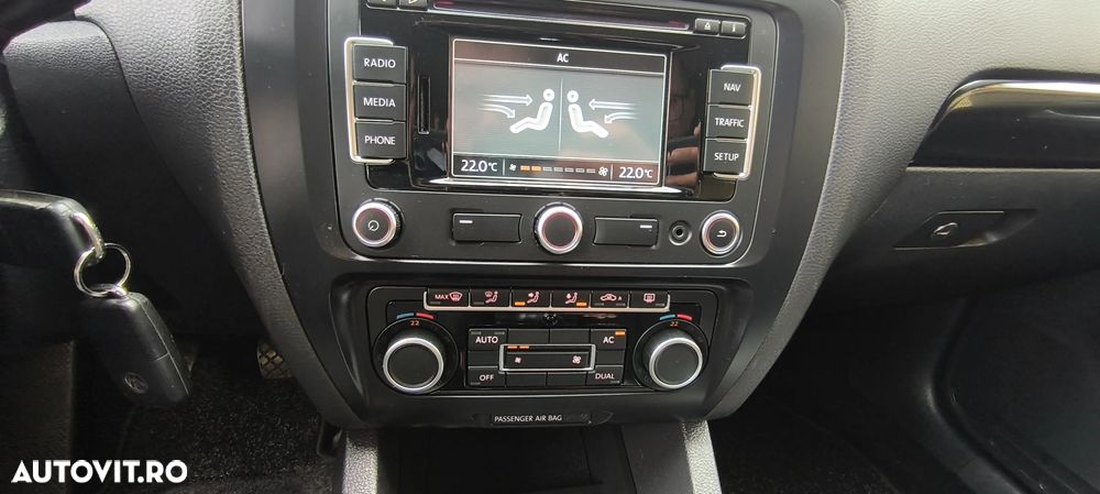 Volkswagen Jetta 1.2 TSI BlueMotion Technology Life - 7