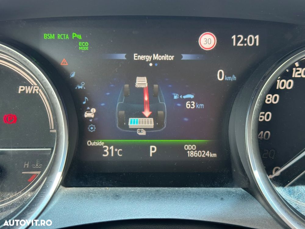 Toyota Camry 2.5 Dynamic - 27