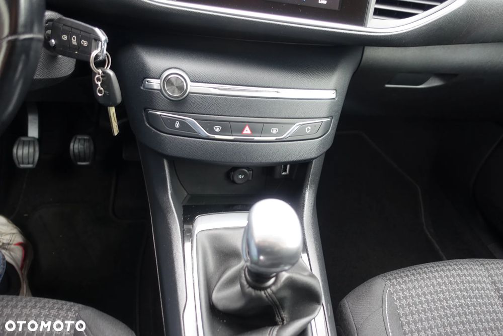 Peugeot 308 1.5 BlueHDi Active S&S - 21