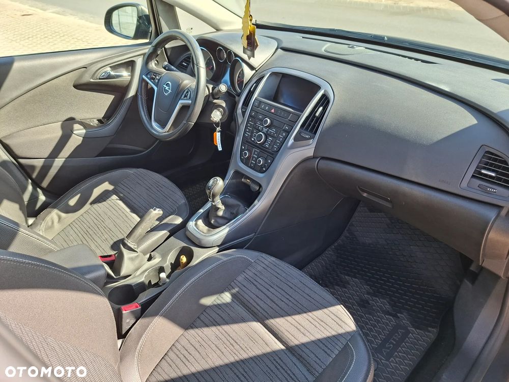 Opel Astra 1.4 T Cosmo - 10