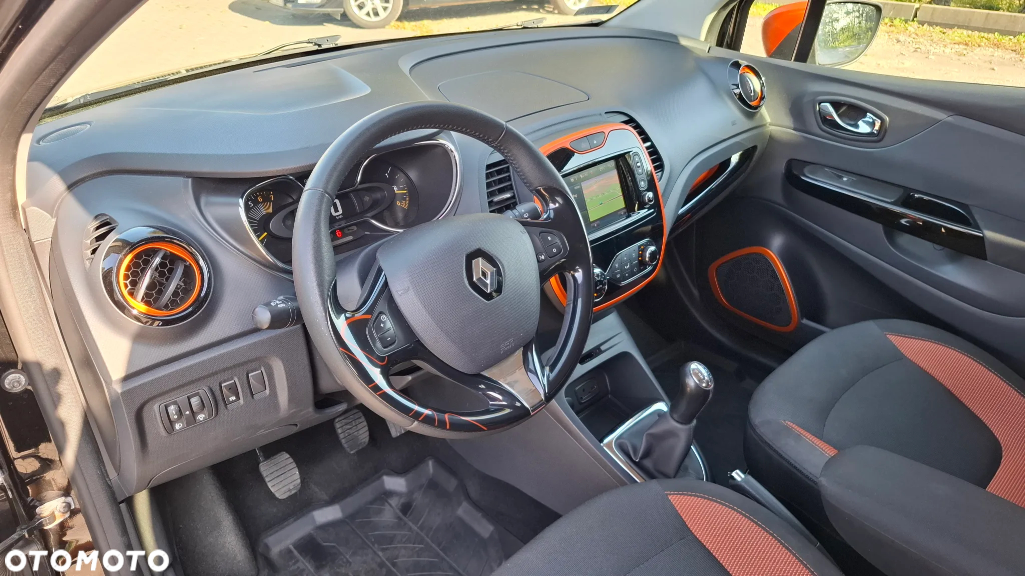 Renault Captur - 10