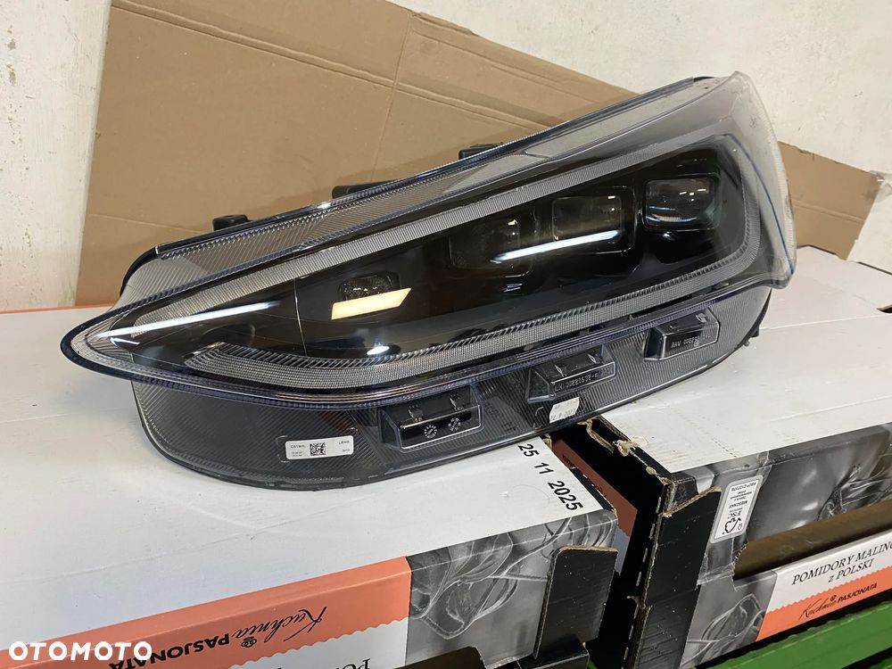 lampa focus 4 lift full led lewa eu cała - 1