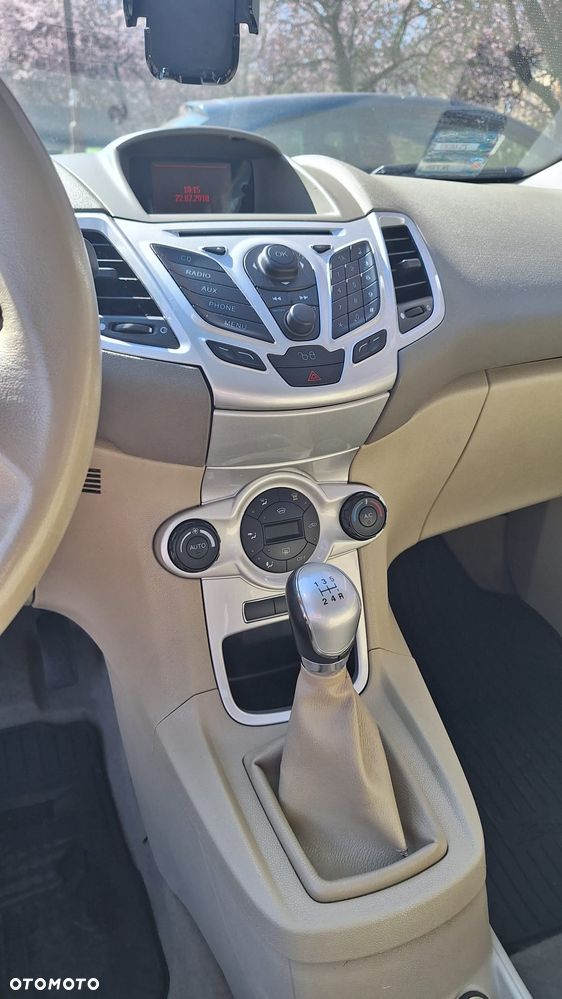Ford Fiesta 1.4 Ghia EU5 - 11