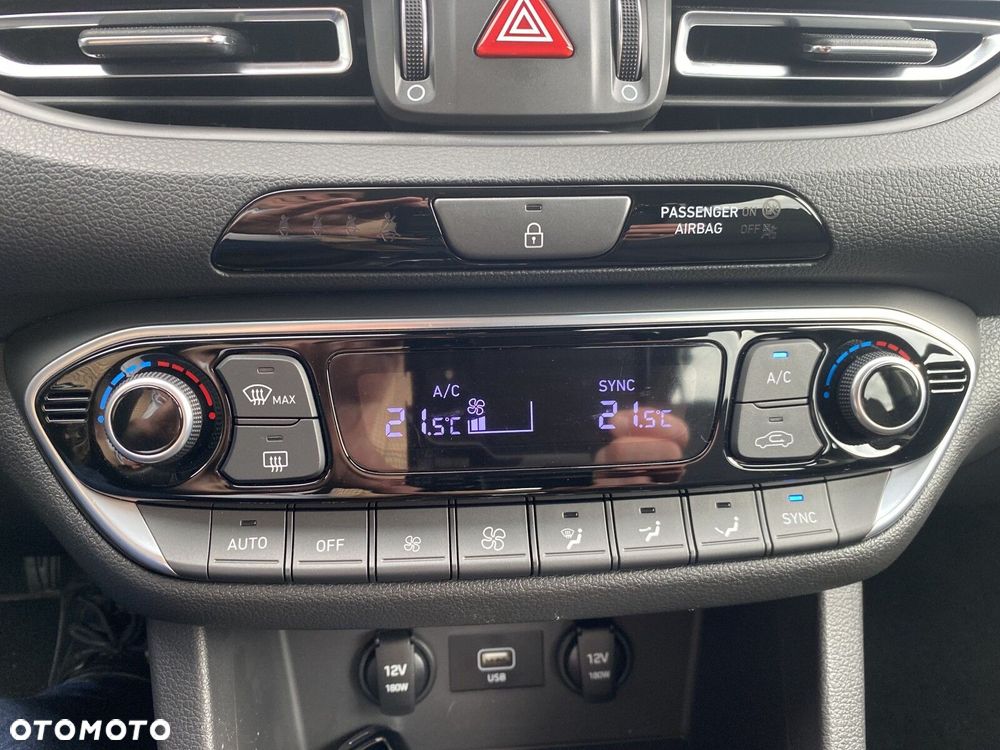 Hyundai i30 - 21