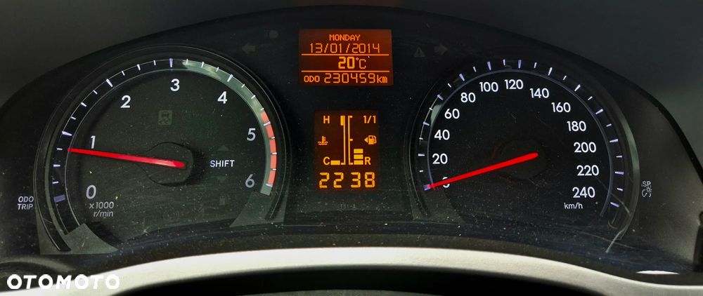 Toyota Avensis 2.0 D-4D Executive - 17