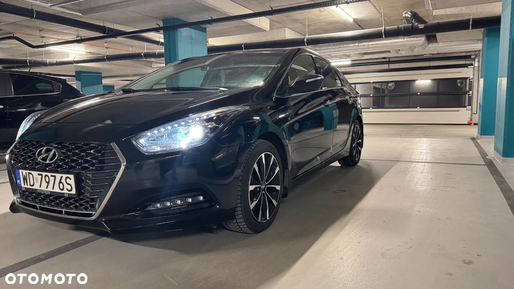 Hyundai i40 1.6 CRDi Business DCT - 1