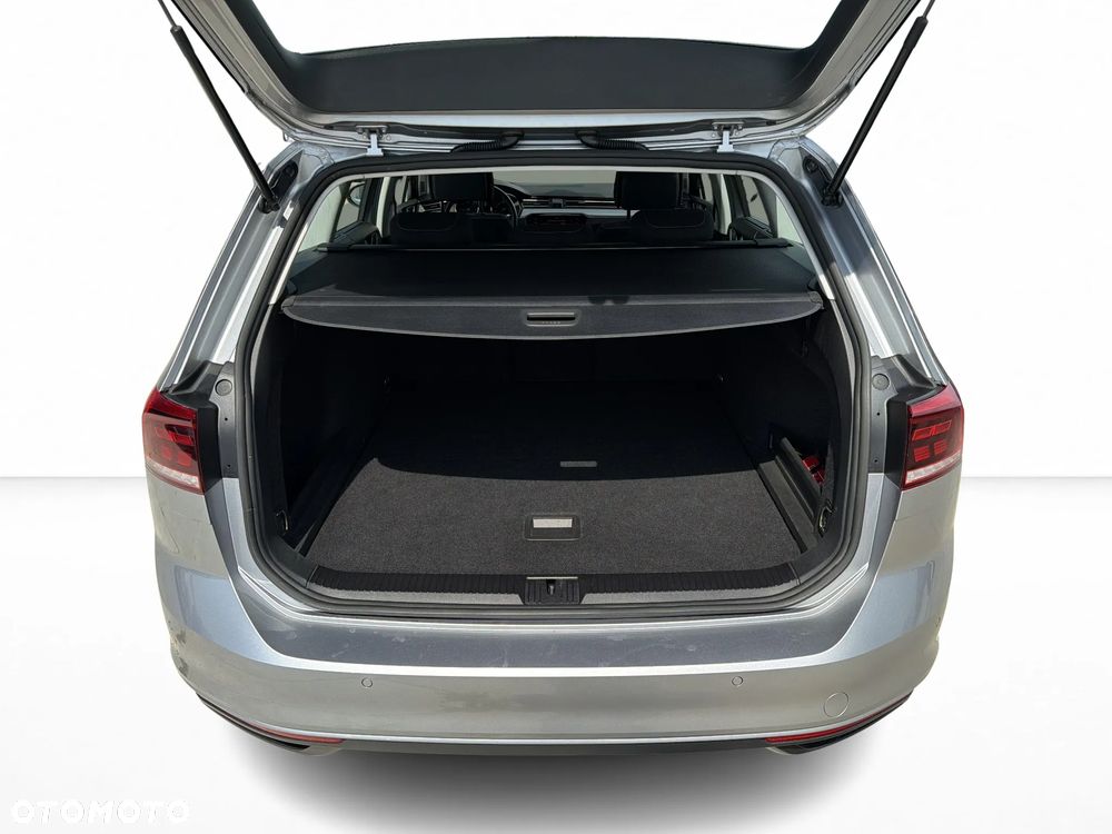 Volkswagen Passat 2.0 TDI Business DSG - 13
