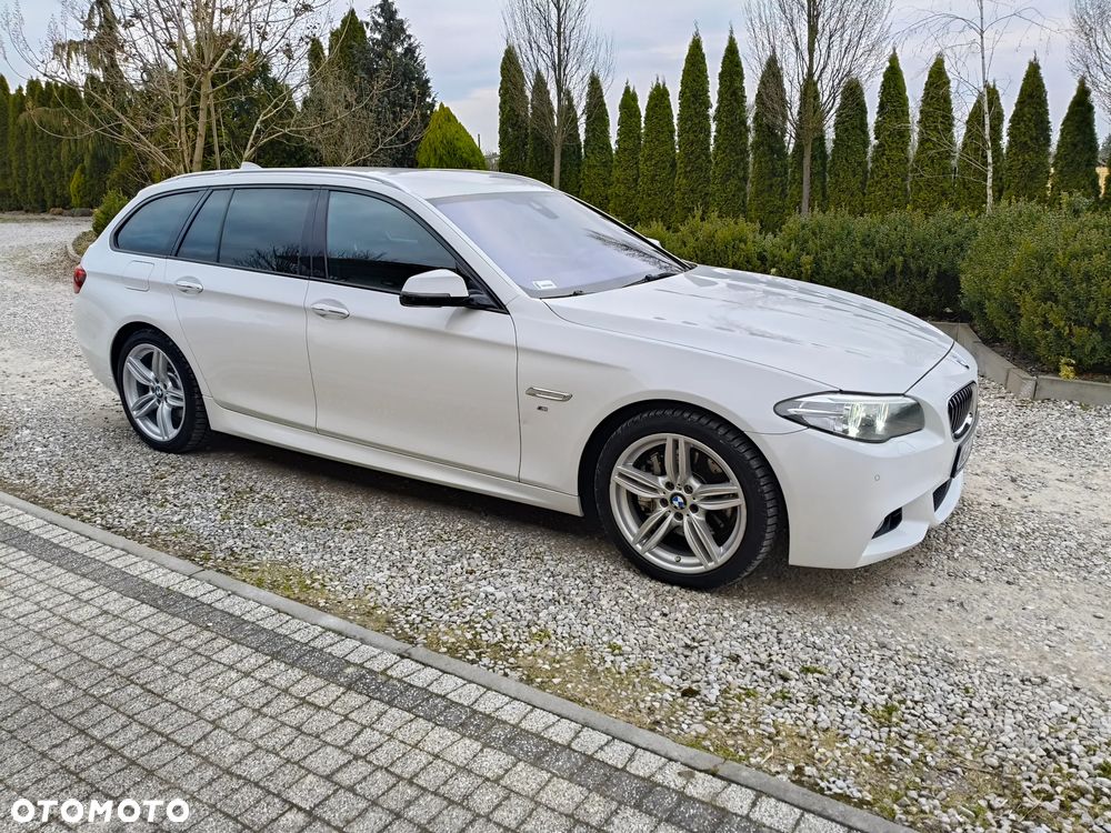 BMW Seria 5 525d xDrive - 2