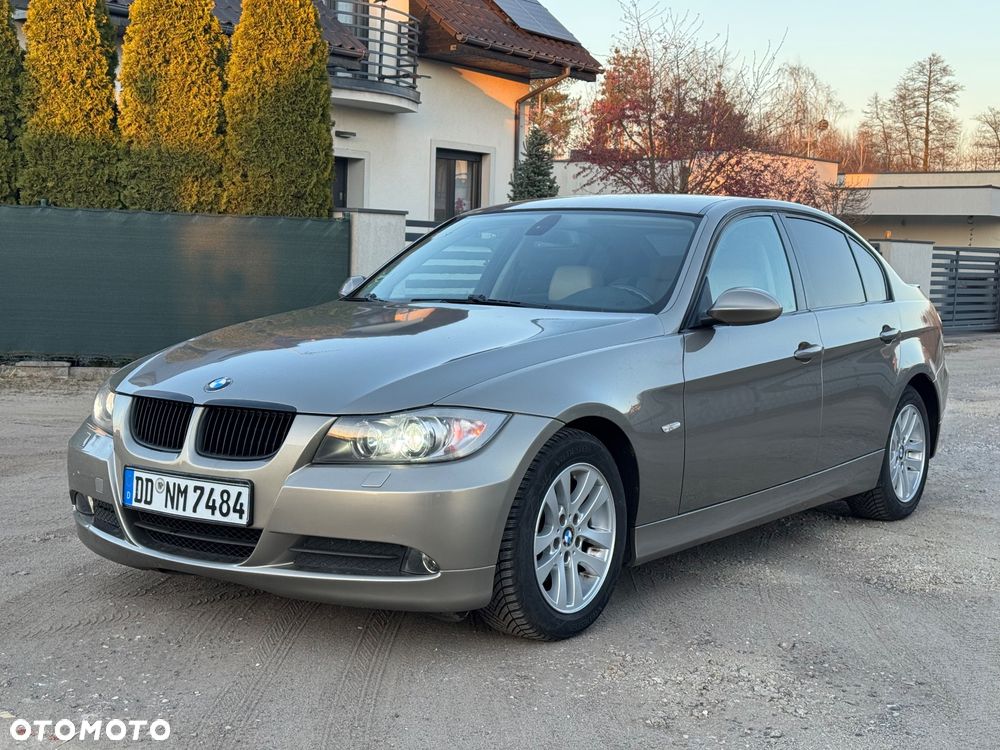 BMW Seria 3 320i Edition Exclusive - 1