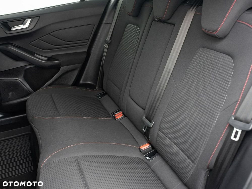 Ford Focus - 26