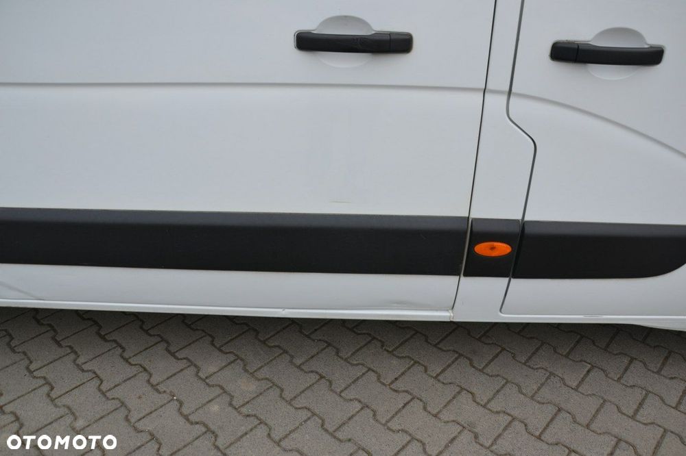 Renault Master - 24