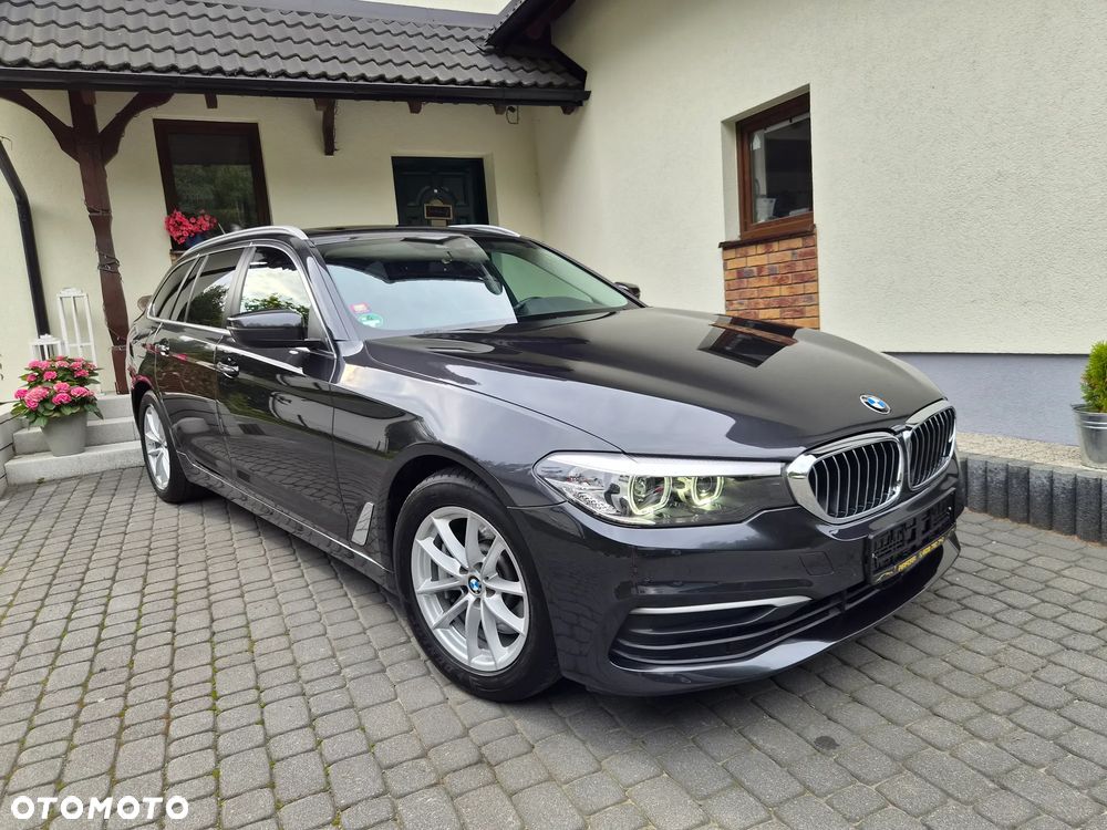 BMW Seria 5 530i Luxury Line - 1