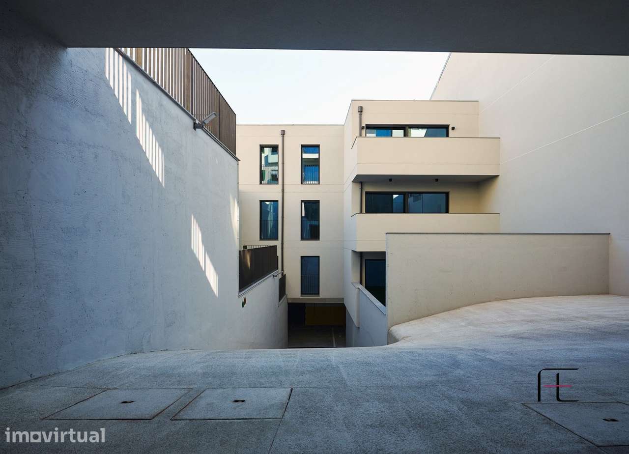 Apartamento T2 para Arrendamento no Bonfim, Porto | 2 Lugares de Garag - Grande imagem: 4/20