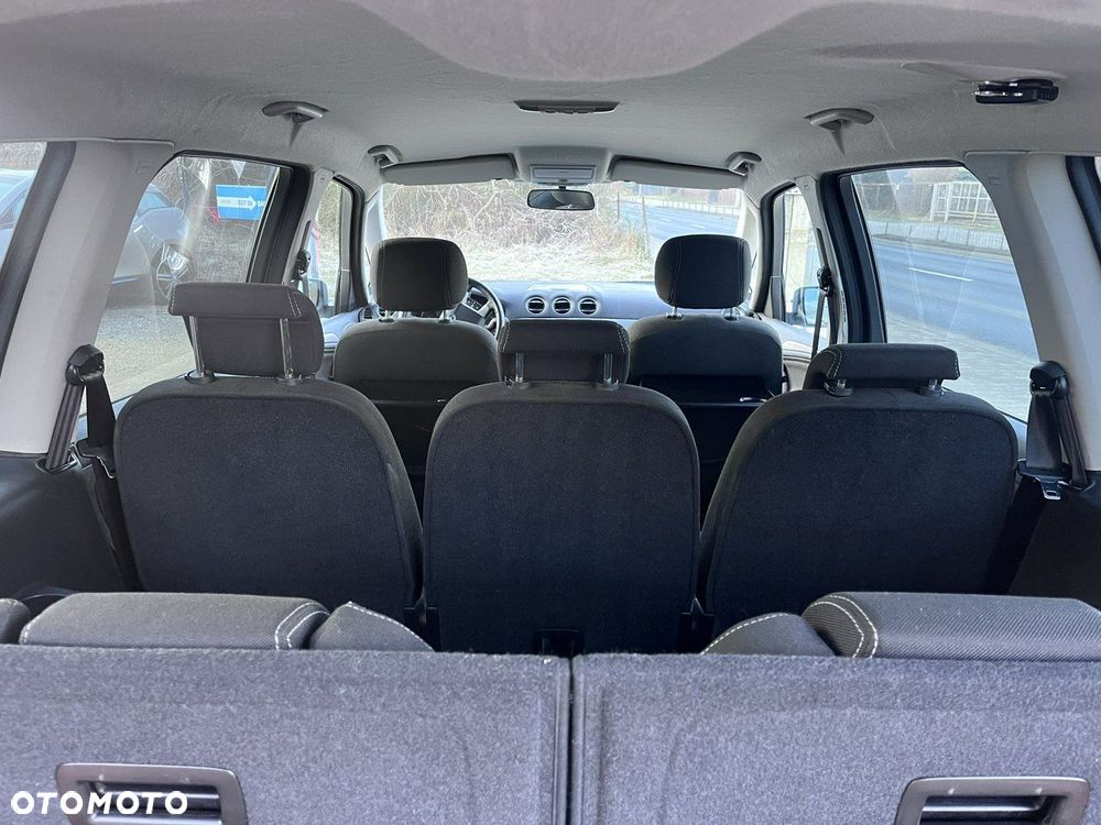 Ford Galaxy - 14