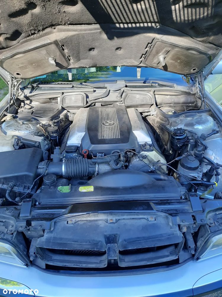 BMW Seria 7 - 30