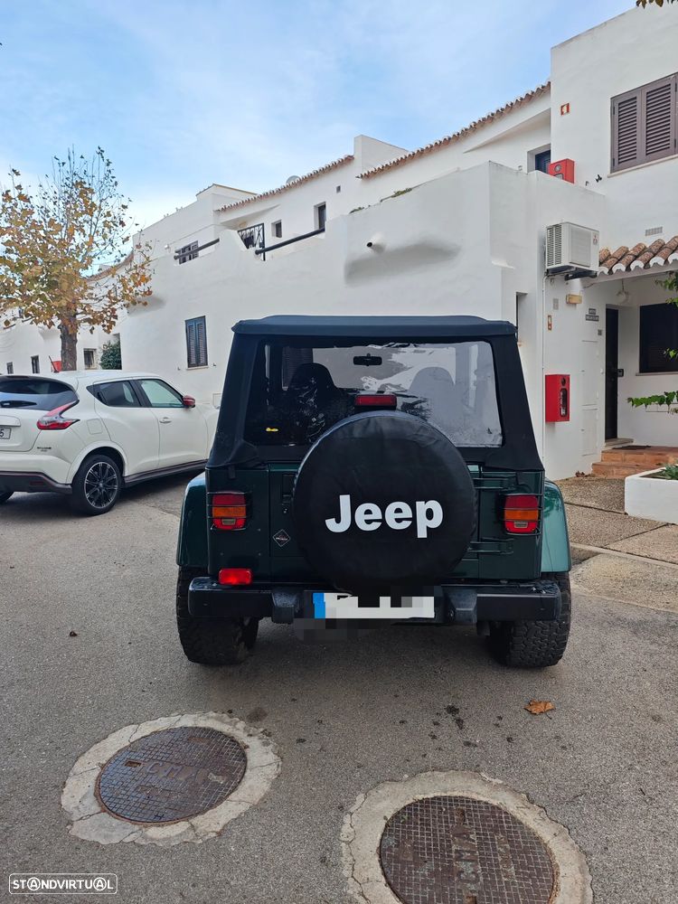 Jeep Wrangler - 5