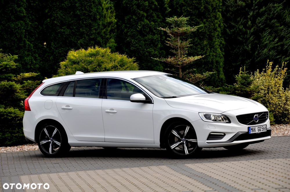Volvo V60 D4 R-Design - 7