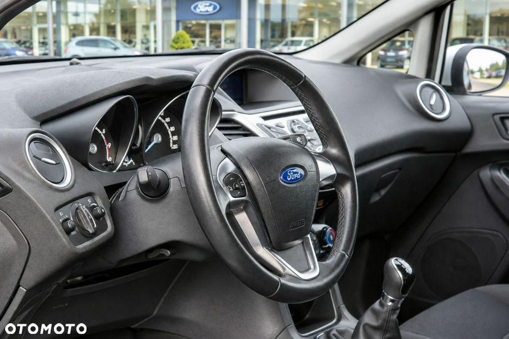 Ford Fiesta - 17