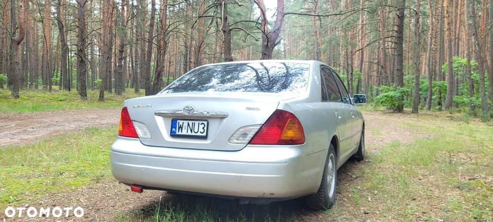 Toyota Avalon - 8