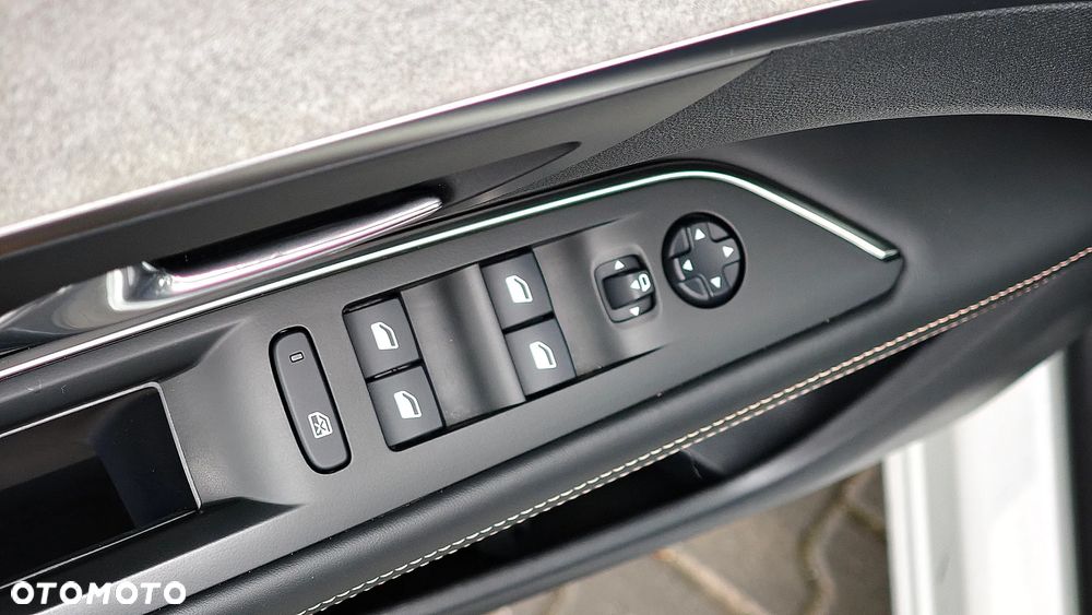 Peugeot 3008 2.0 BlueHDi GT S&S EAT6 - 26