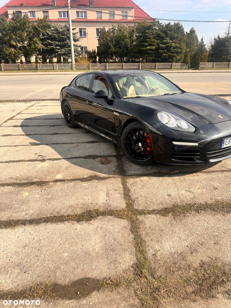 Porsche Panamera Standard - 10