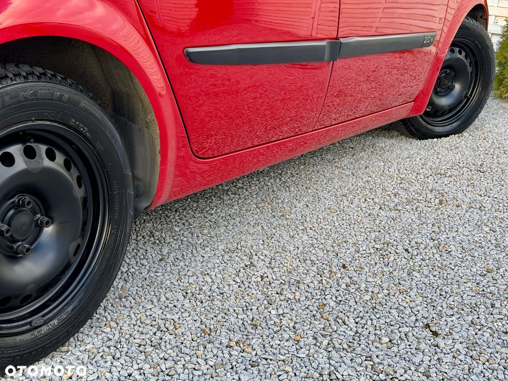 Renault Scenic 2.0 16V Dynamique - 21