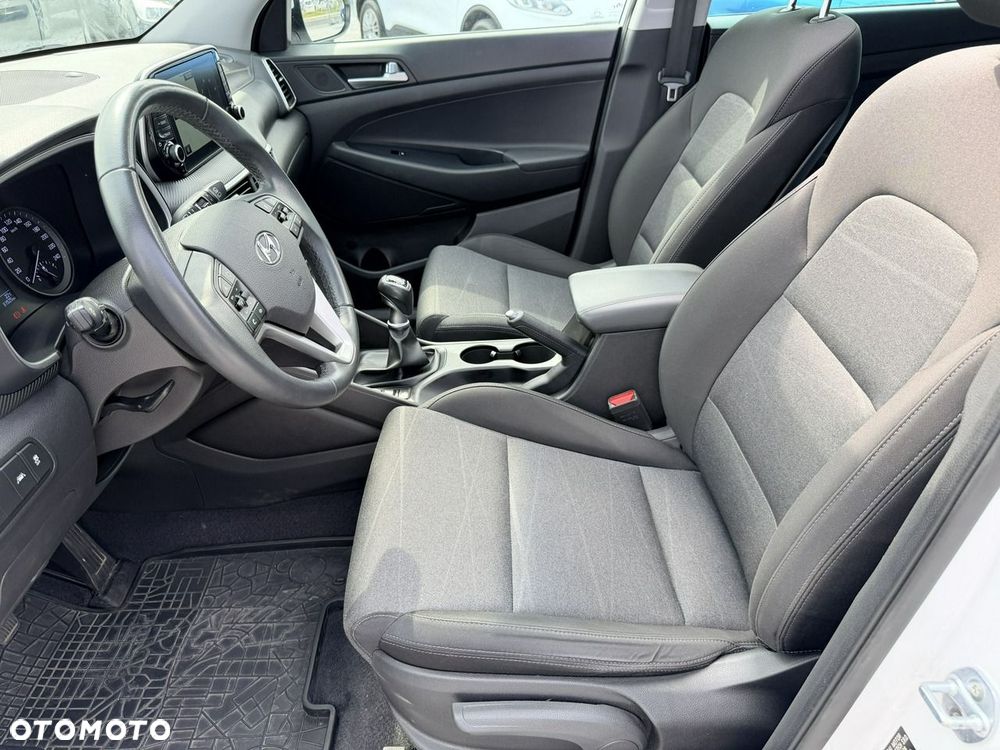 Hyundai Tucson 1.6 CRDi Style 2WD - 26
