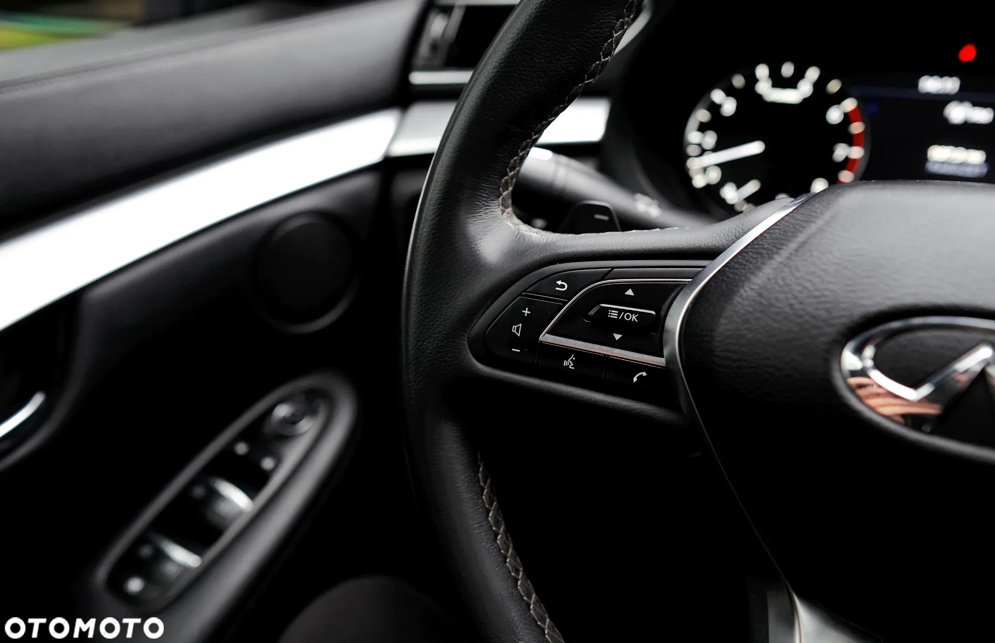 Infiniti QX50 - 35