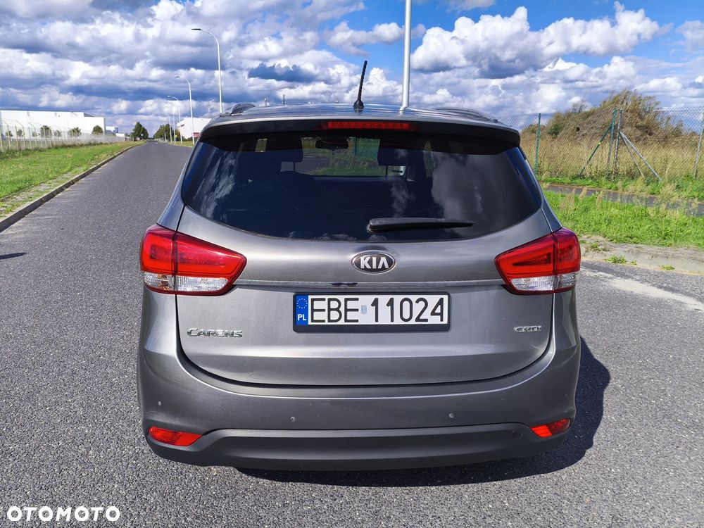 Kia Carens - 6