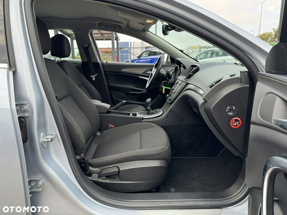 Opel Insignia - 17