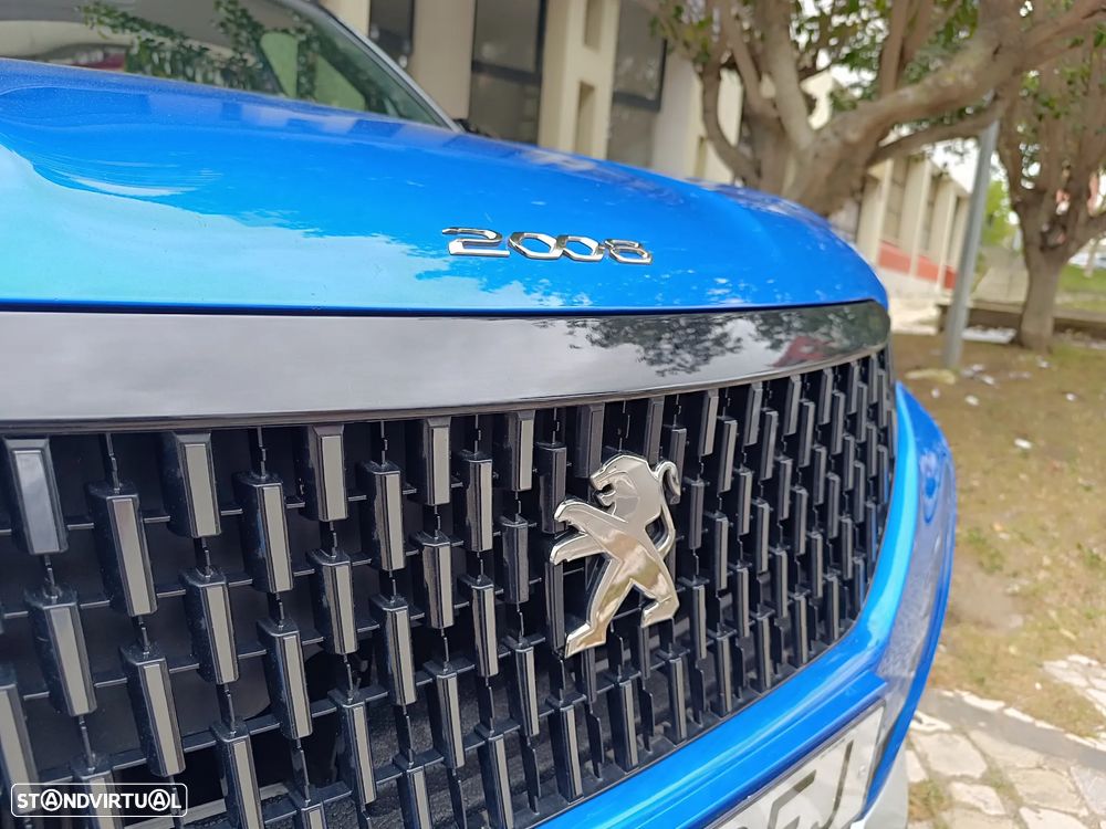 Peugeot 2008 PureTech 130 EAT8 GT - 33