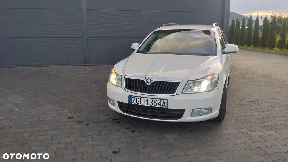 Skoda Octavia 2.0 TDI Ambiente DSG - 7