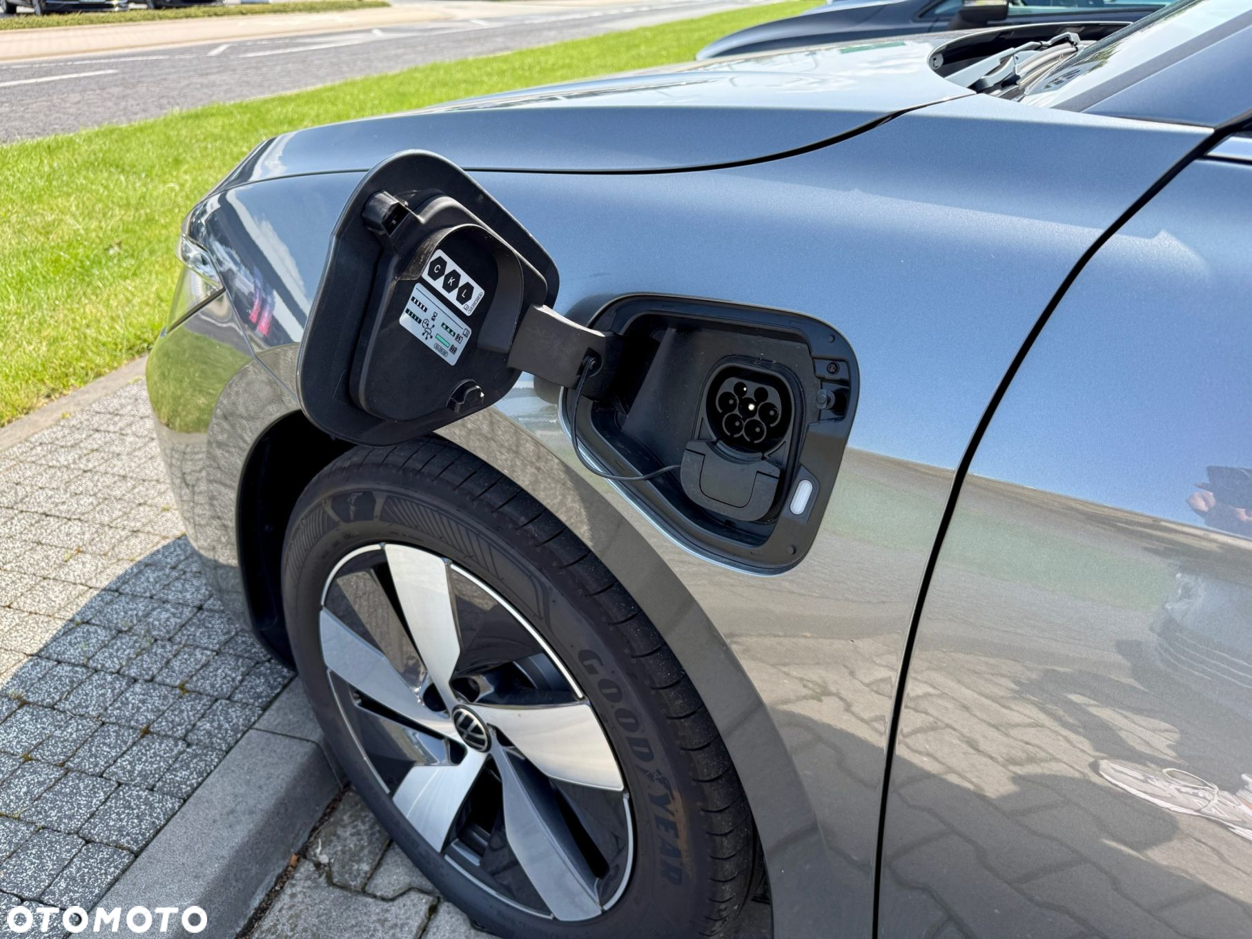 Volkswagen Passat - 13