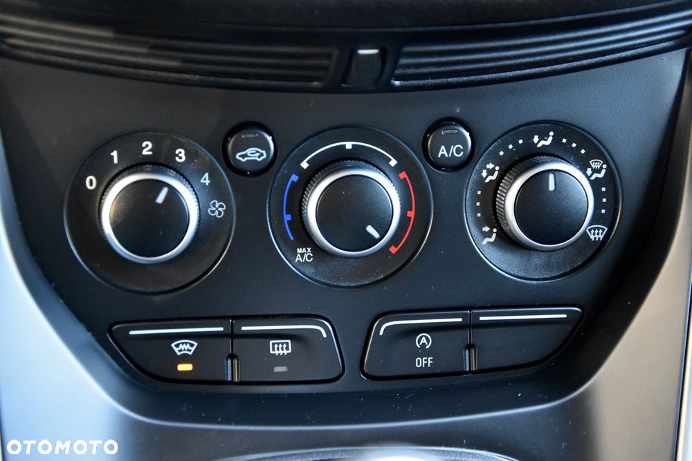 Ford Kuga 1.5 EcoBoost 2x4 SYNC - 32