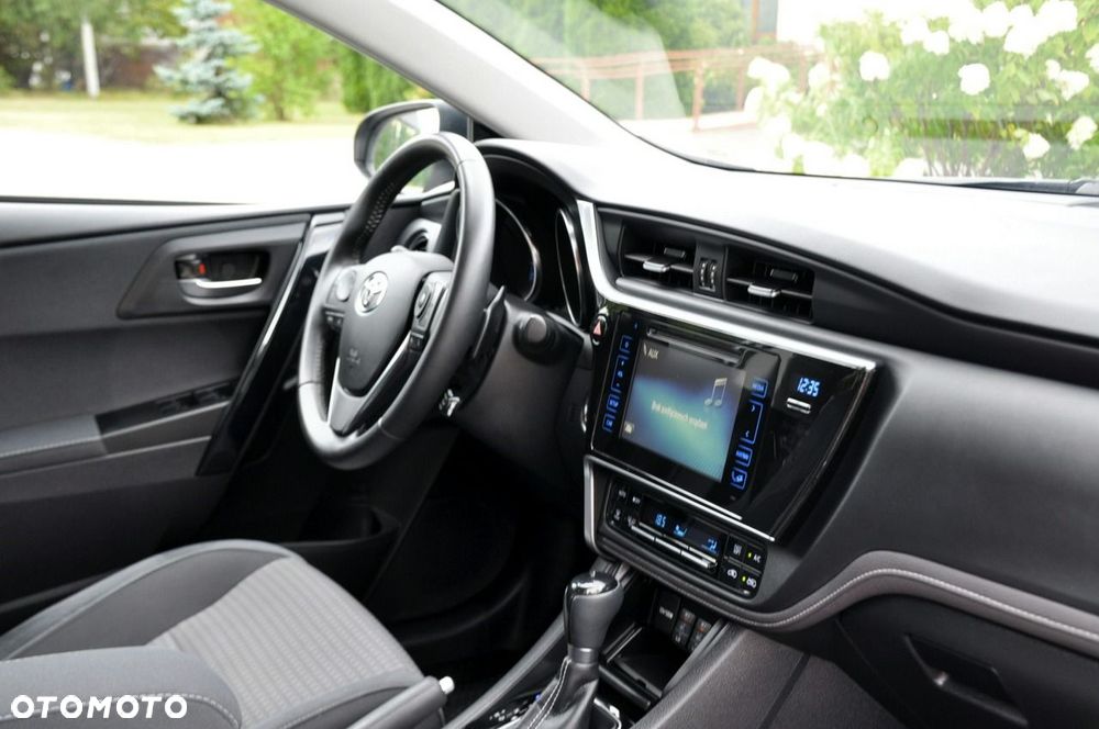 Toyota Auris - 18