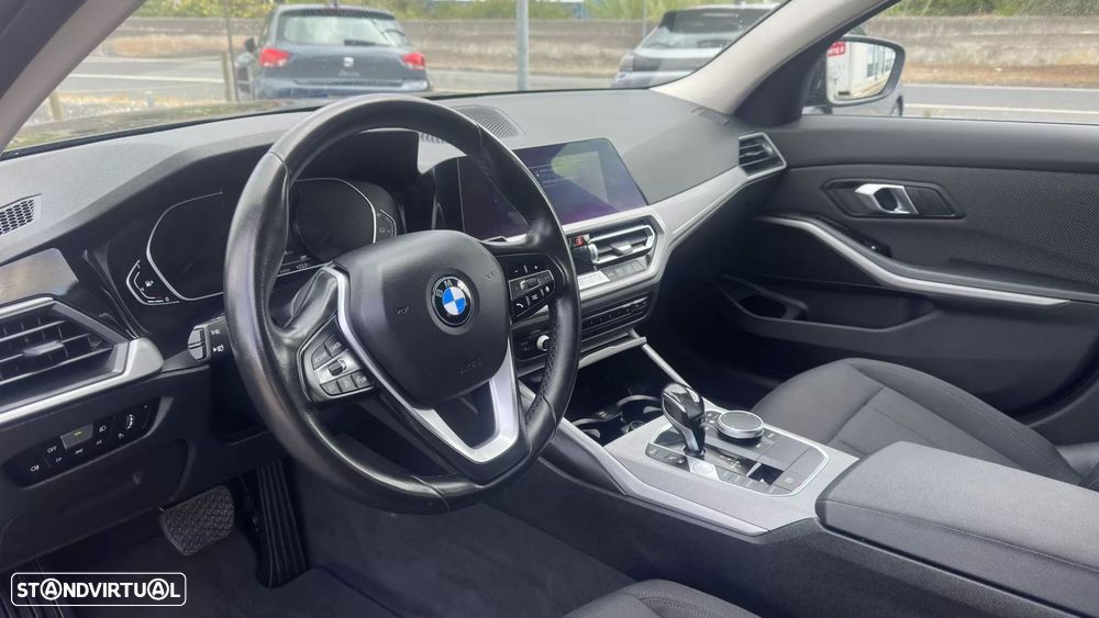 BMW 330 e Corporate Edition Auto - 25