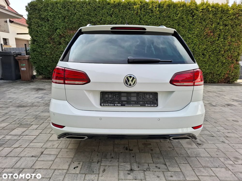 Volkswagen Golf - 10
