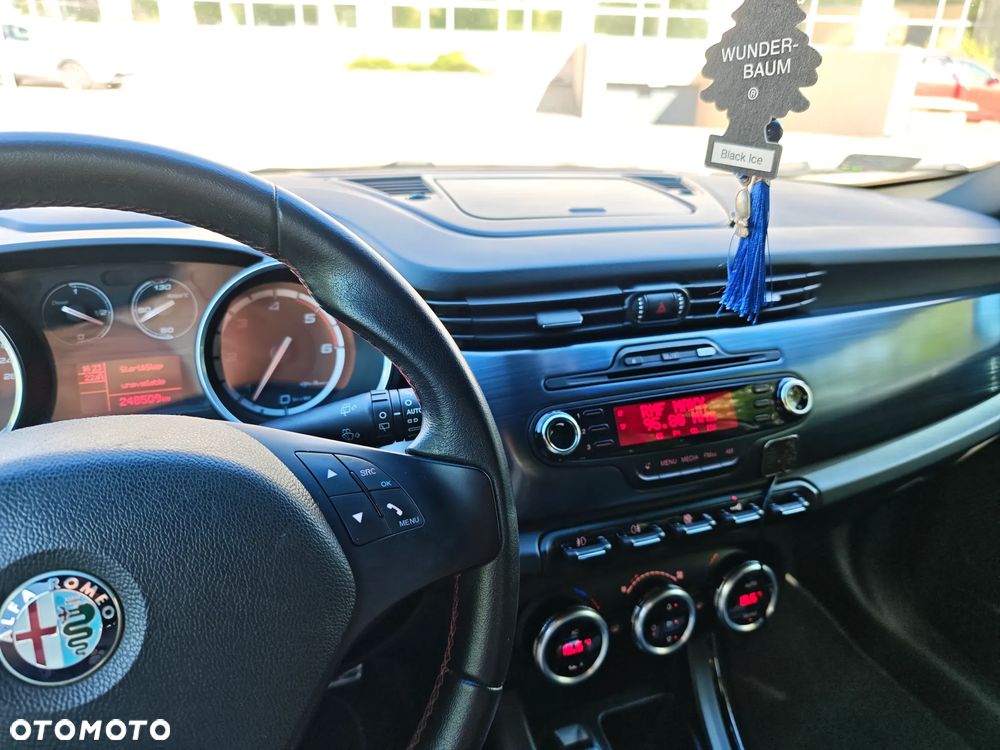 Alfa Romeo Giulietta 2.0 JTDM Distinctive - 22