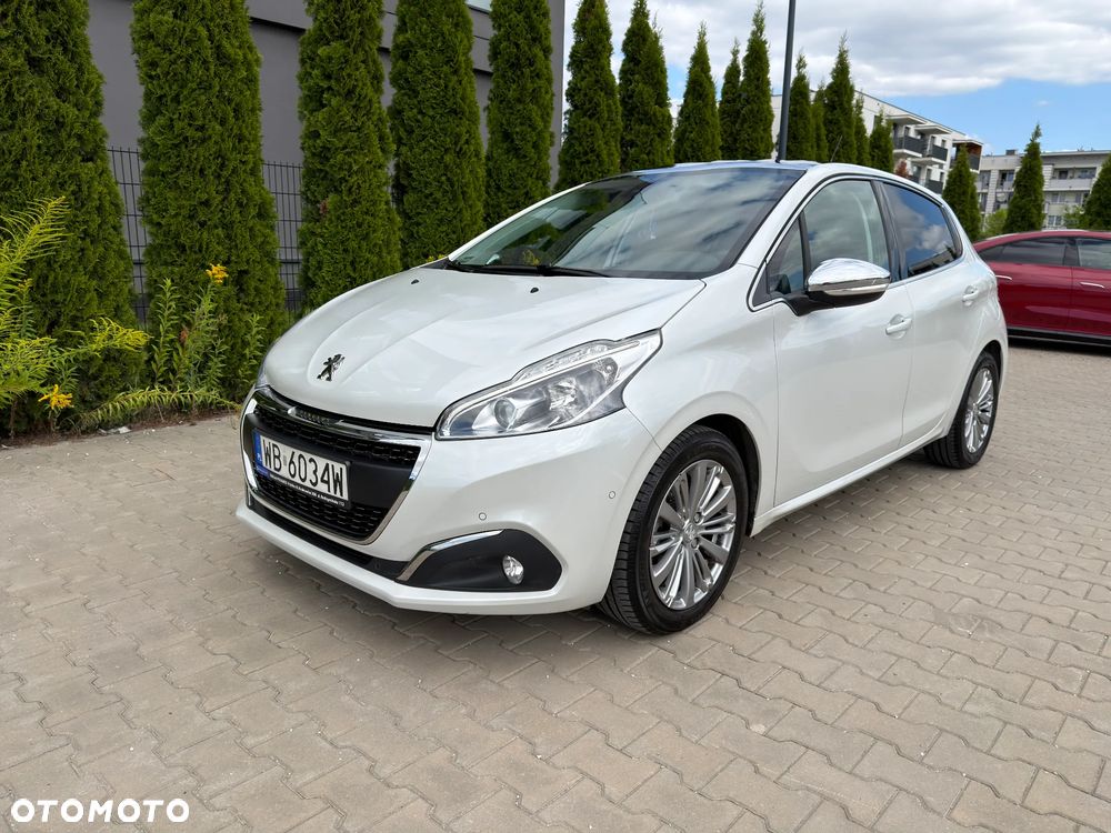 Peugeot 208 1.2 PureTech Allure S&S EAT6 - 1
