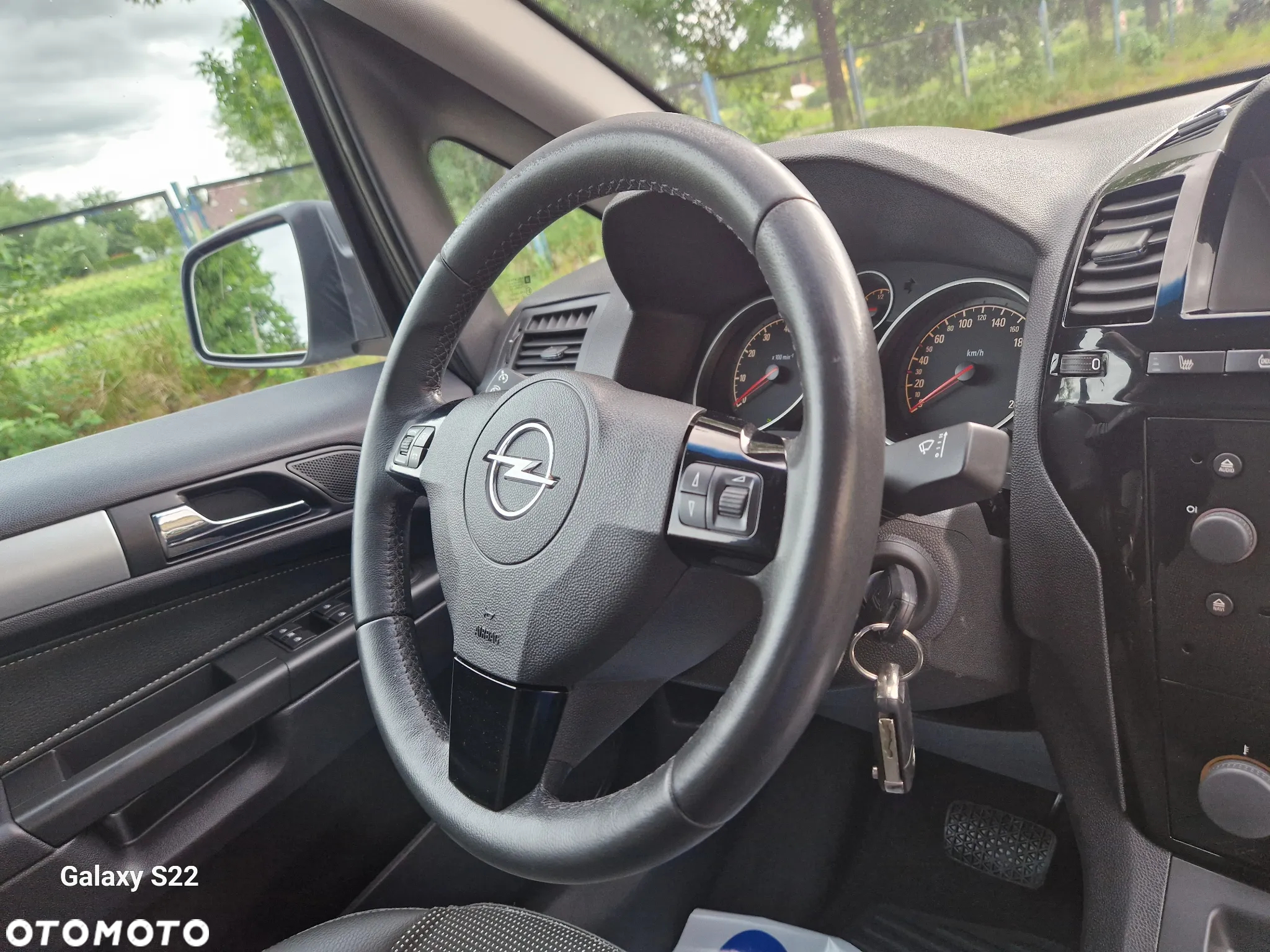 Opel Zafira 1.8 Cosmo EasyTronic - 25