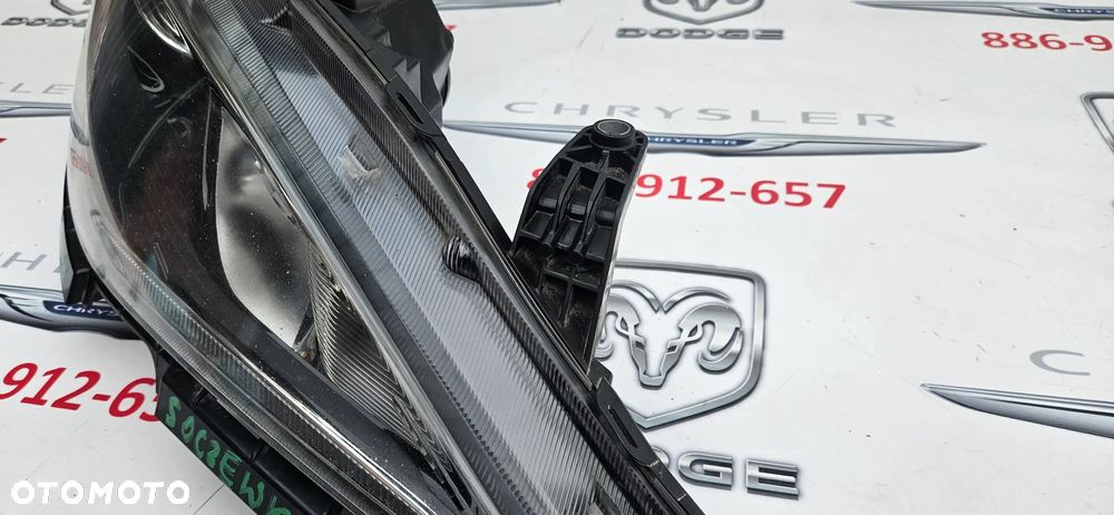 Chrysler Pacifica 2016- Reflektor prawy Lampa prawa  68370844AB  LED SOCZEWKA - 11